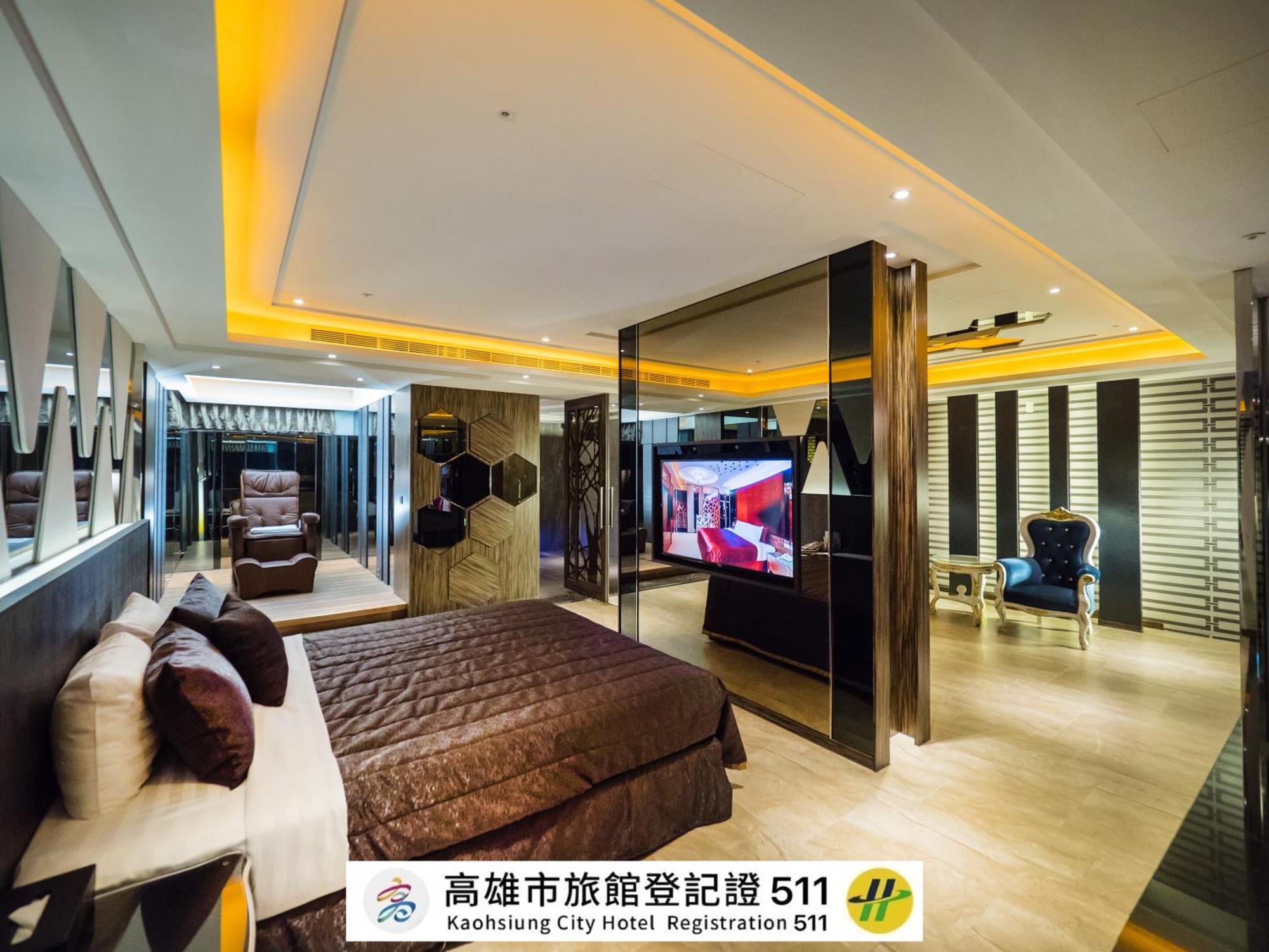 薇風情汽車旅館 - 鳳山館 Kaohsiung Exterior photo